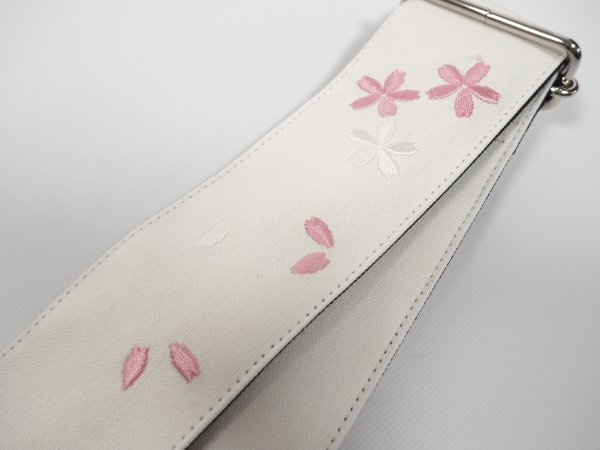 画像4: 神風ストラップ / 桜ホワイト 桜吹雪 (4)