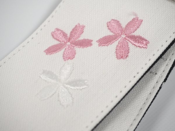 画像3: 神風ストラップ / 桜ホワイト 桜吹雪 (3)