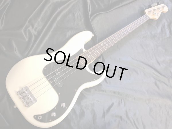 画像1: Squire by Fender / Vintage Mod P-Bass OWT 34,800円⇒29,800円！ (1)