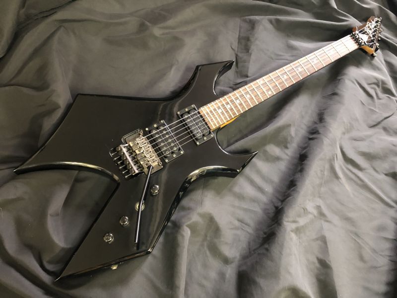 その他出品中の商品レア！B.C .Rich ワーロック エレキギター リバース