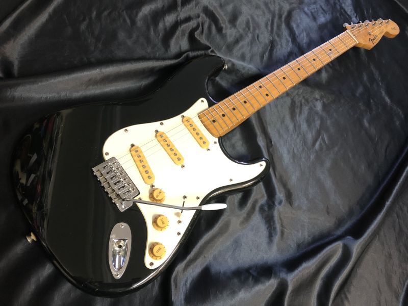 Fender Mexico / Stratocaster Squier Series - HR/HMギター専門店