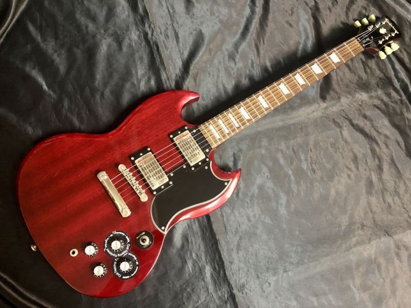 ギブソン直系のＳＧモデルですEpiphone SG エレキギター G-400 SG PRO Cherry