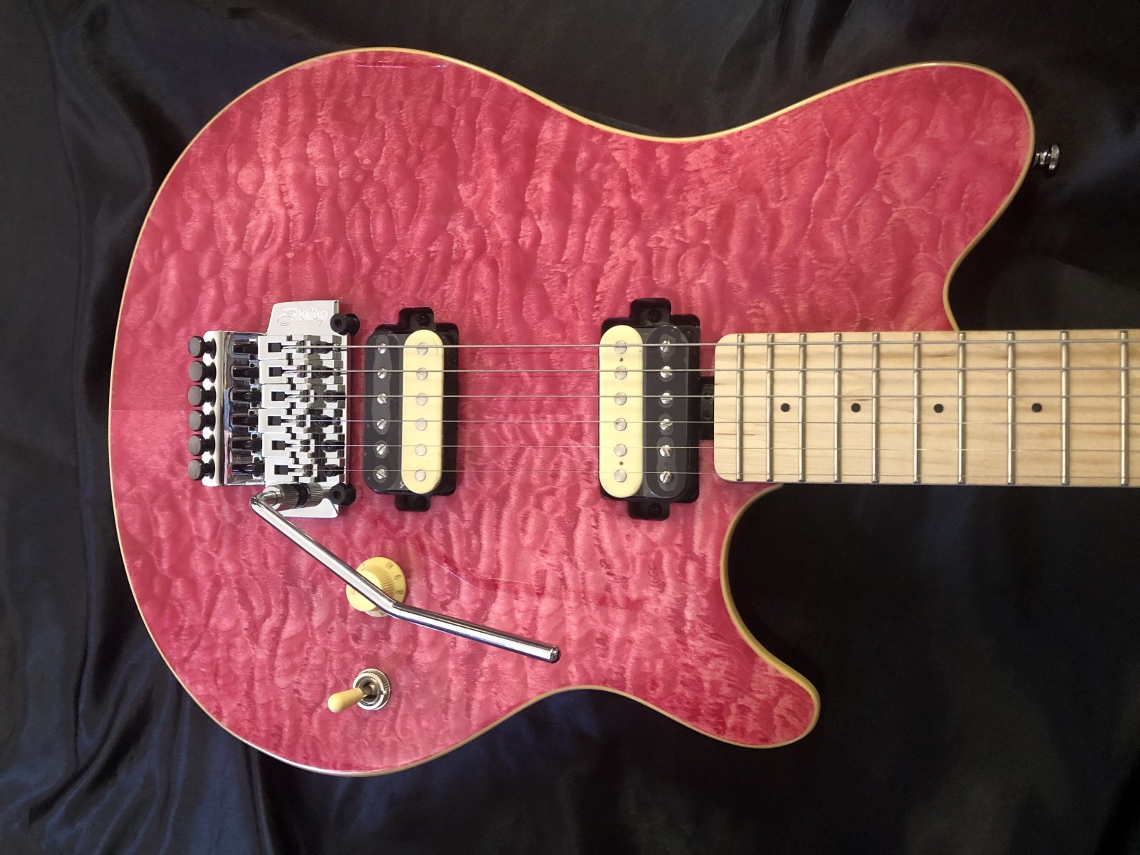 Sterling by Musicman / AX40 AXIS Transparent Pink（新品） 日本限定復刻！限定発売品！ -  HR/HMギター専門店 FUTURE WORLD